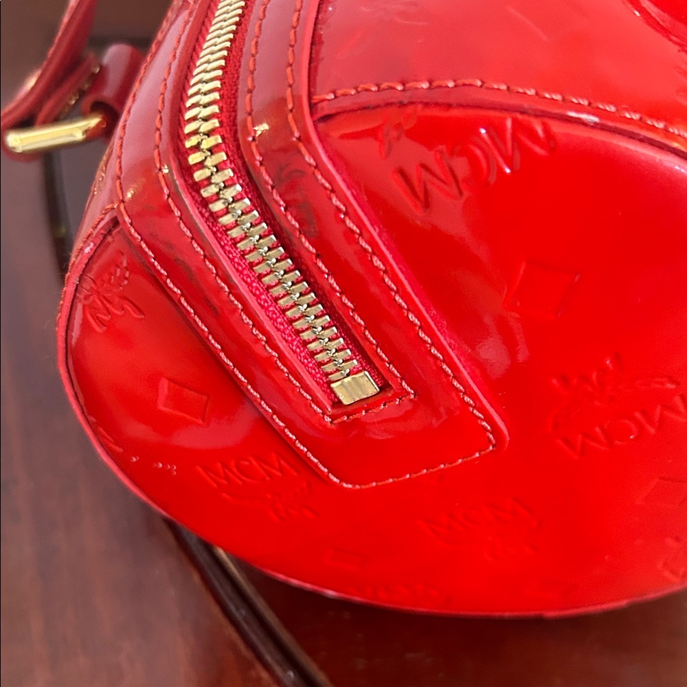 MCM Glossy Red Patent Barrel Bag - Picture 7 of 12
